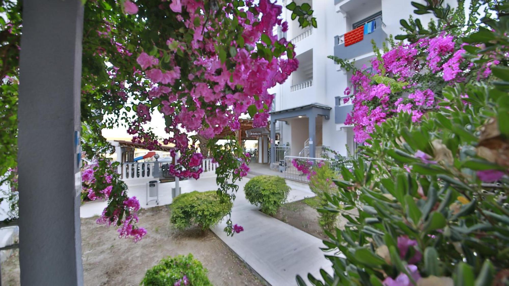 Smart Holiday Hotel Bodrum บิเตซ ภายนอก รูปภาพ