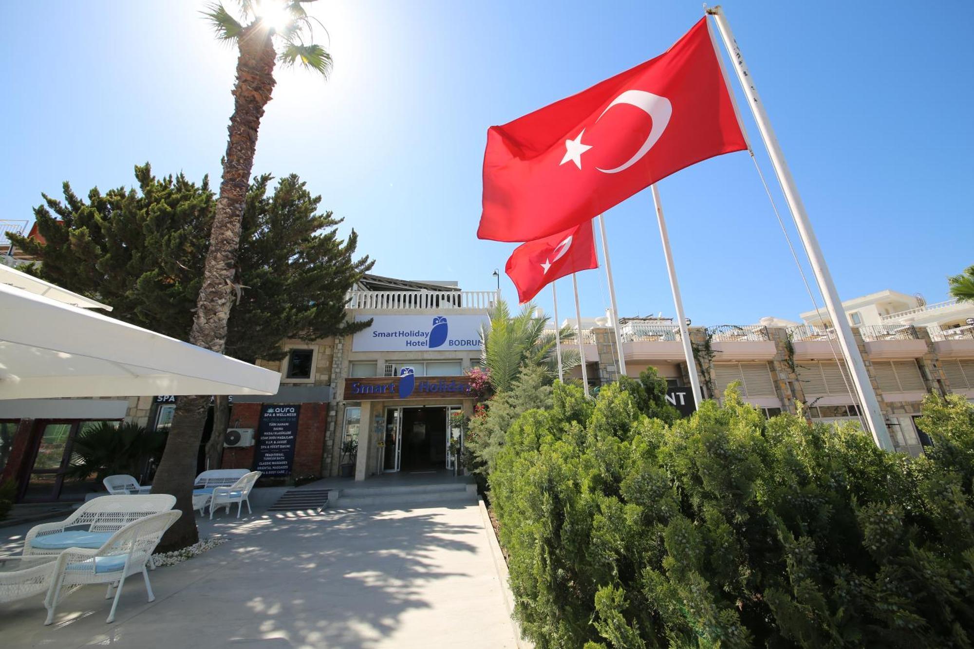 Smart Holiday Hotel Bodrum บิเตซ ภายนอก รูปภาพ